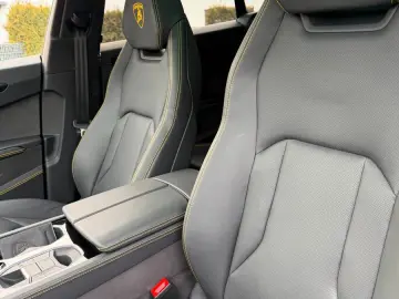 LAMBORGHINI Urus 4.0 V8 PHEV SE B&O PANO ANIMA MASSAGE 23