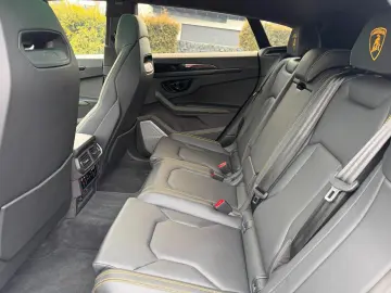 LAMBORGHINI Urus 4.0 V8 PHEV SE B&O PANO ANIMA MASSAGE 23