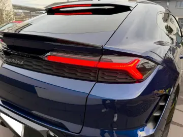 LAMBORGHINI Urus 4.0 V8 PHEV SE B&O PANO ANIMA MASSAGE 23
