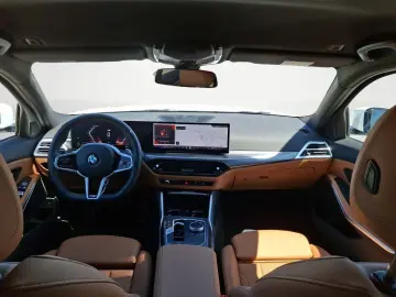 BMW 318i M Sport Navi Tempom.aktiv Bluetooth PDC MP3