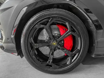 LAMBORGHINI Urus 4.0 V8 Auto. PANO 22 360  HUD CARBON VOLL