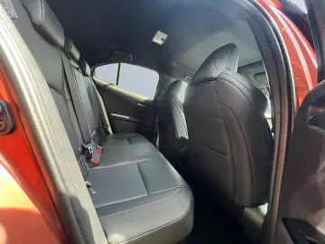 LEXUS UX 300h E-FOUR F SPORT  LED 360  GSD Levinson SH