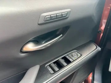 LEXUS UX 300h E-FOUR F SPORT  LED 360  GSD Levinson SH