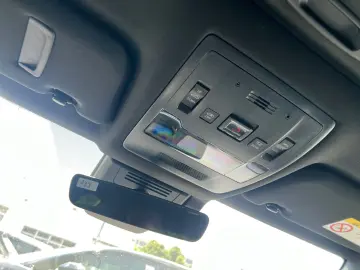 LEXUS UX 300h E-FOUR F SPORT  LED 360  GSD Levinson SH