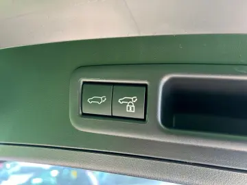 LEXUS UX 300h E-FOUR F SPORT  LED 360  GSD Levinson SH
