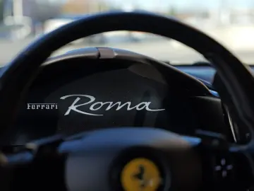 FERRARI Roma
