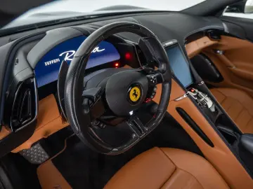 FERRARI Roma