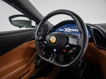 FERRARI Roma