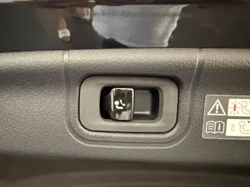 MERCEDES-BENZ C 220 C Limousine  AMG-Line 360 HUD StandH