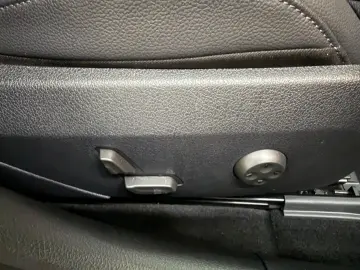 MERCEDES-BENZ C 220 C Limousine  AMG-Line 360 HUD StandH