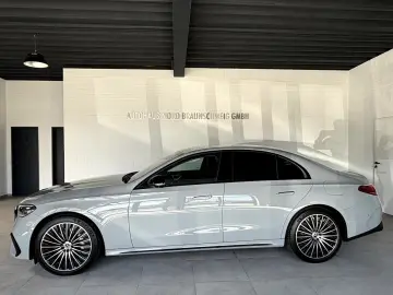 MERCEDES-BENZ E 300 e AMG Line Superscreen 4DBurmester Night