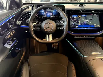 MERCEDES-BENZ E 300 e AMG Line Superscreen 4DBurmester Night