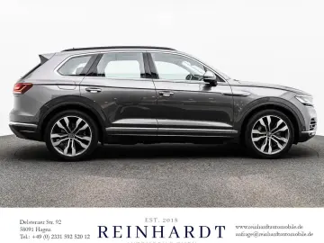 VW TOUAREG 3.0TSi eHYBRID 4M ELEGANCE ACC PANO 360