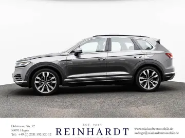 VW TOUAREG 3.0TSi eHYBRID 4M ELEGANCE ACC PANO 360