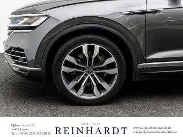 VW TOUAREG 3.0TSi eHYBRID 4M ELEGANCE ACC PANO 360