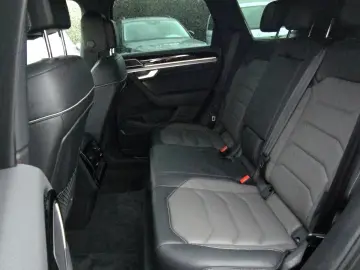 VW Touareg R-Line V6 TDI tiptronic AHK ACC PANO NAV
