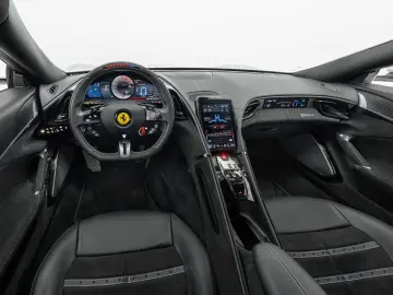 FERRARI Roma
