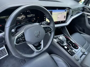 VW Touareg 4M R-Line Black NAV LED PANO AHK 360  VC