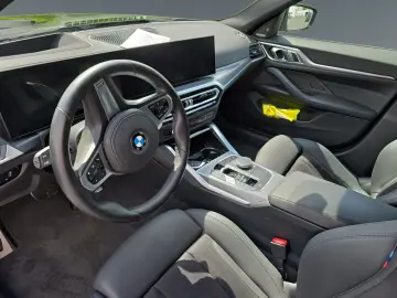 BMW 420d M Sportpaket Glasdach Harman Kardon Head Up
