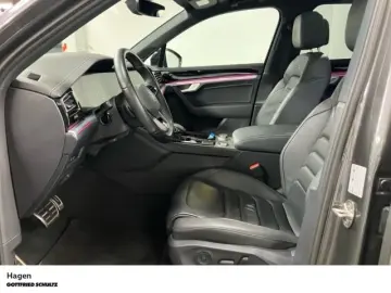 VW Touareg 3.0 TDI 4M tiptr. IQ.Light NAV PAN STAND