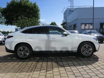 MERCEDES-BENZ GLC 300 4M Coupe AMG Line Advanced Pan…