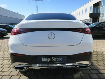 MERCEDES-BENZ GLC 300 4M Coupe AMG Line Advanced Pan…