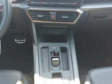 CUPRA Formentor 2.5 TSI DSG 4Drive VZ5 DCC PANO AKEBON