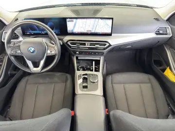 BMW 320e Lim.FACELIFT Navi.LED.RFK.SHZ.DAB.Sport-LR.