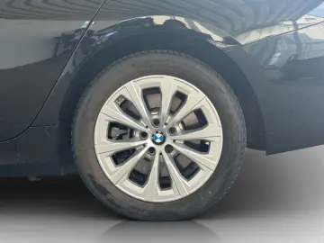 BMW 320e Lim.FACELIFT Navi.LED.RFK.SHZ.DAB.Sport-LR.