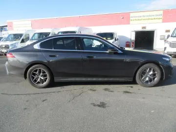 BMW 520 520 Diesel Automatik NEUES MODEL