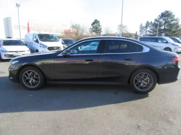 BMW 520 520 Diesel Automatik NEUES MODEL