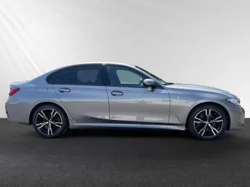 BMW 320d xDrive M Sport AHK Stop&Go Head-Up