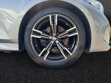 BMW 320d xDrive M Sport AHK Stop&Go Head-Up