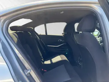 BMW 320d xDrive M Sport AHK Stop&Go Head-Up