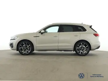 VW Touareg 3.0 V6 TSI 4MOTION R-LINE PANO AHK AREA