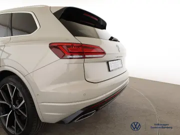 VW Touareg 3.0 V6 TSI 4MOTION R-LINE PANO AHK AREA