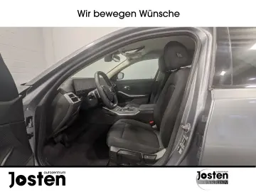 BMW 318 i LED CarPlay Innovation 360  Live Cockpit