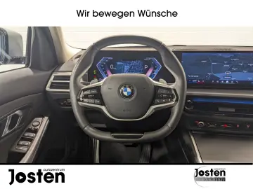 BMW 318 i LED CarPlay Innovation 360  Live Cockpit