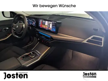 BMW 318 i LED CarPlay Innovation 360  Live Cockpit