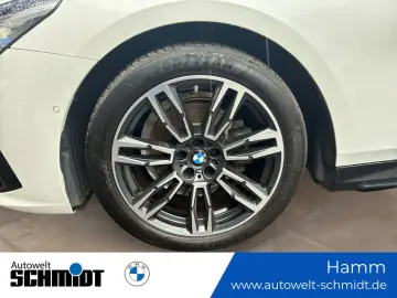 BMW 520i M Sportpaket Komfortsitze Klimaaut. AHK