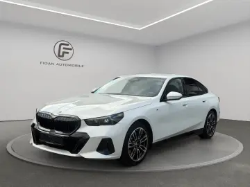 BMW 520d Lim. M Sport 360 H&K HUD Gestik Memo Shadow
