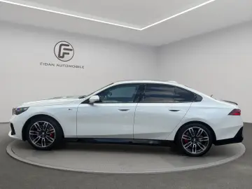 BMW 520d Lim. M Sport 360 H&K HUD Gestik Memo Shadow