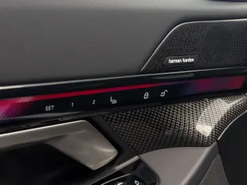 BMW 520d Lim. M Sport 360 H&K HUD Gestik Memo Shadow