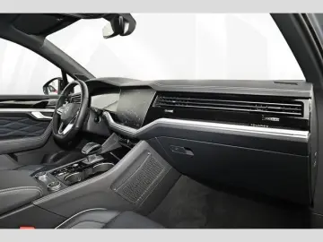VW Touareg 3.0 l V6 TDI 4MOTION R-Line Black Style