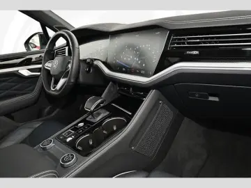 VW Touareg 3.0 l V6 TDI 4MOTION R-Line Black Style