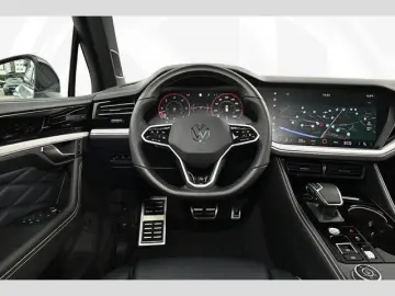 VW Touareg 3.0 l V6 TDI 4MOTION R-Line Black Style