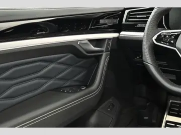 VW Touareg 3.0 l V6 TDI 4MOTION R-Line Black Style