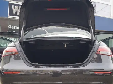 MERCEDES-BENZ E 450 4M DISTR BURMESTER 360  MEMORY VOLLLEDER