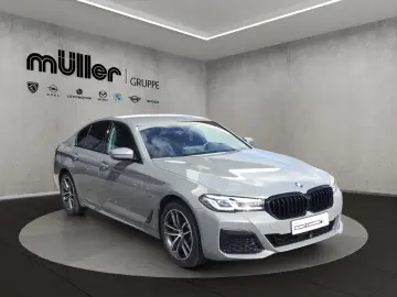 BMW 530e xDrive LIMOUSINE M SPORT LED AHK HIFI