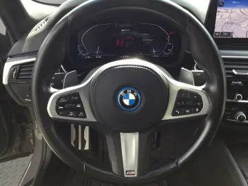 BMW 530e xDrive LIMOUSINE M SPORT LED AHK HIFI